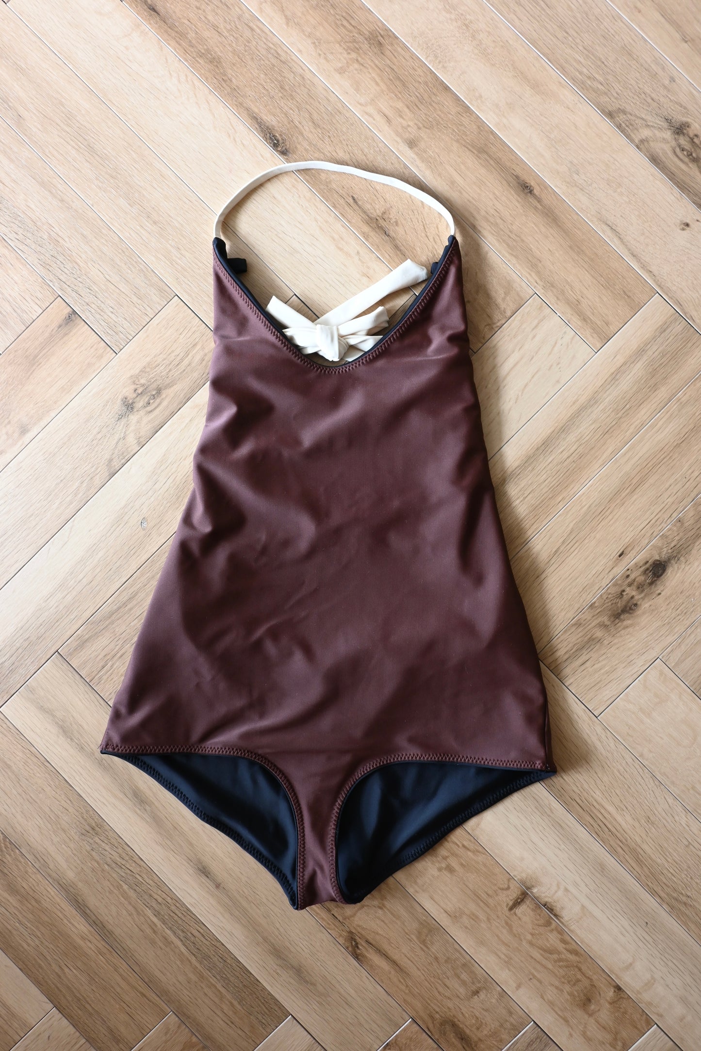 SEEA/Camryn Reversible One Piece/Black×Walnut