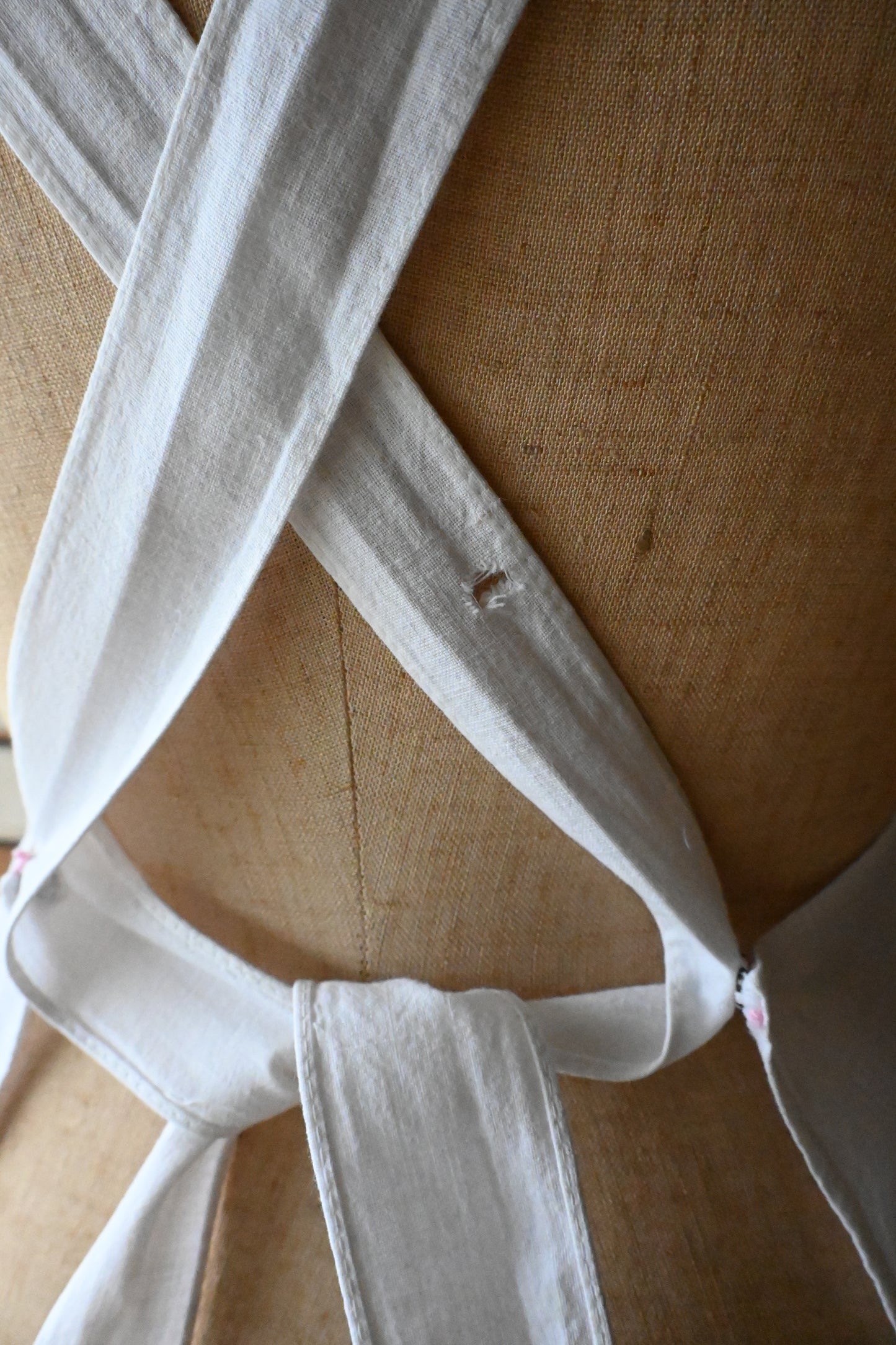 EURO Embroidery apron/NAVY×RED