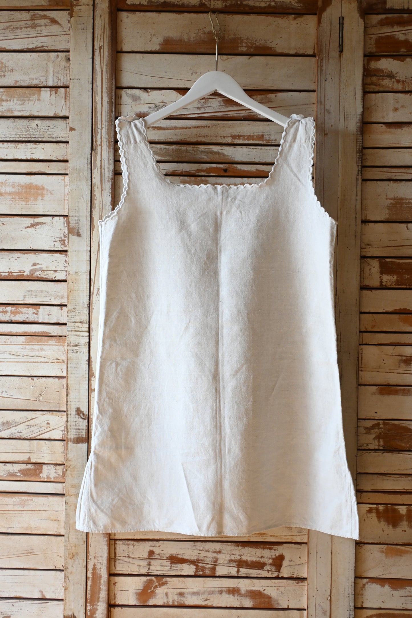 EURO linen embroidery no sleeve dress/IVORY