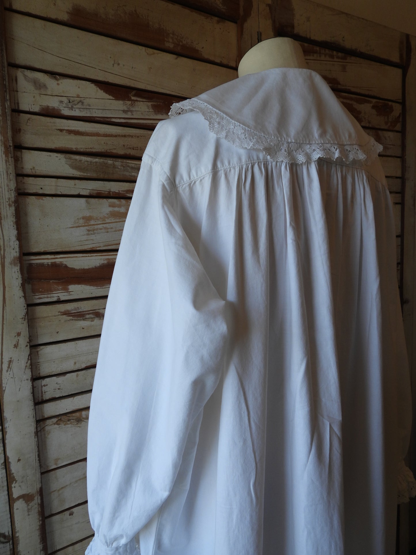 Victorian cotton night dress/WHITE