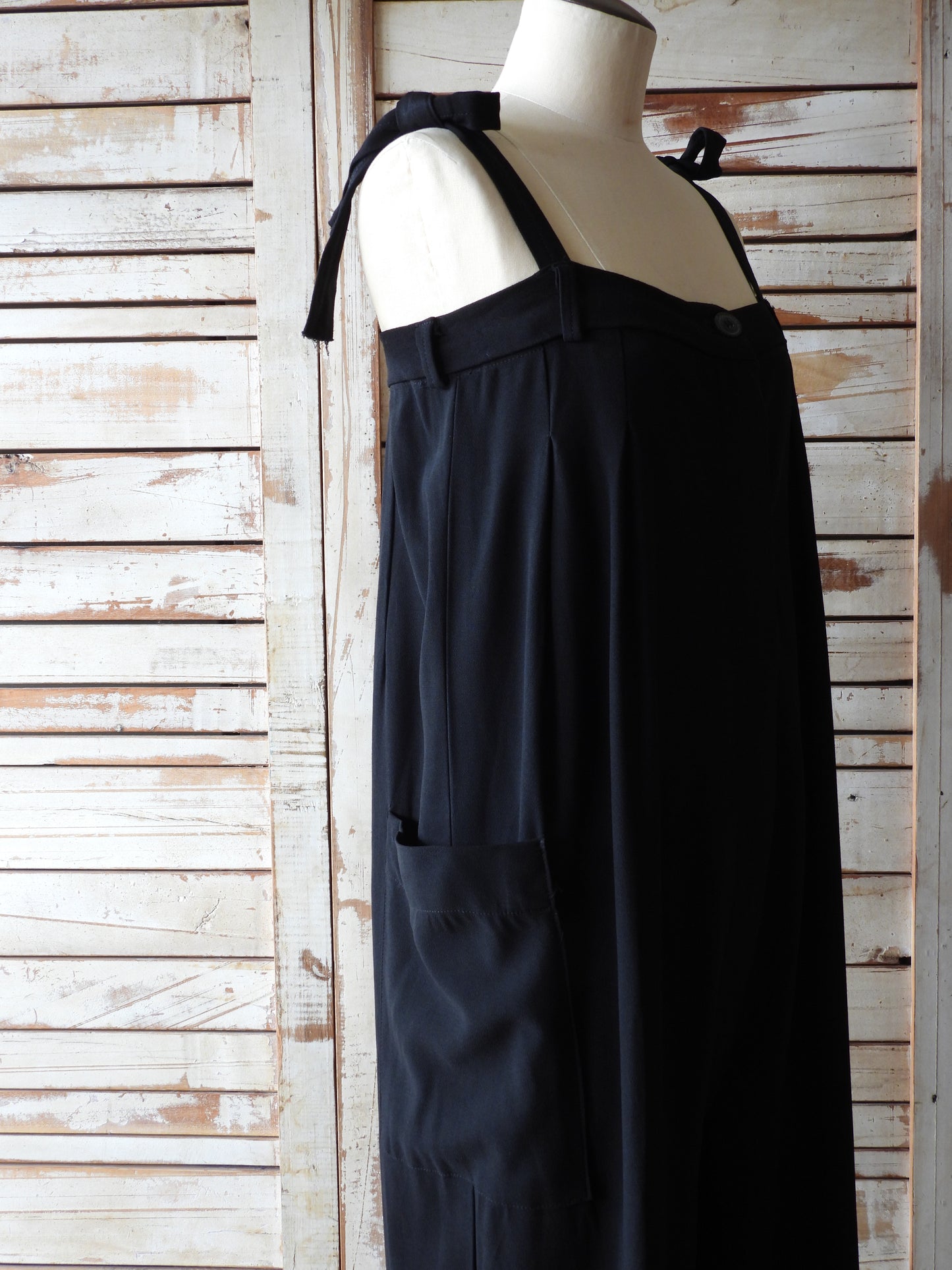 N/S Black jumpsuit/BLACK