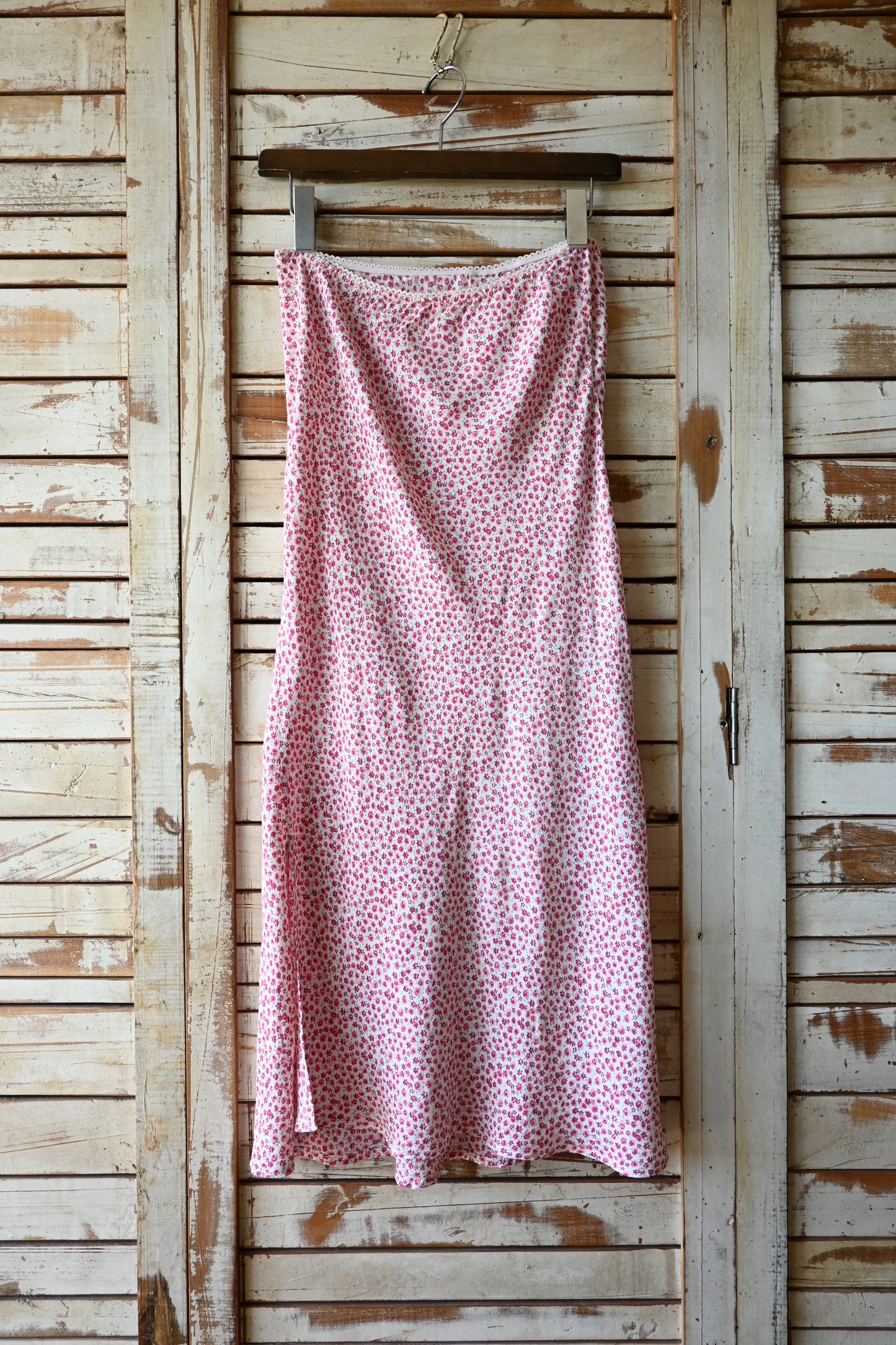 Flower pattern skirt