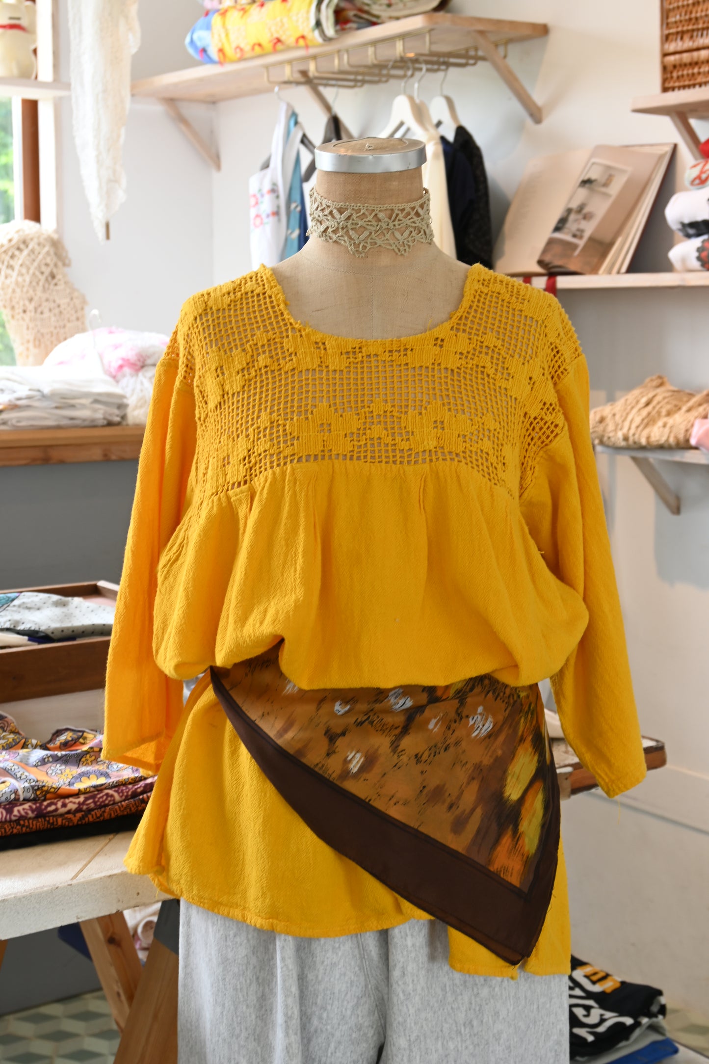 Vintage scarf/BROWN