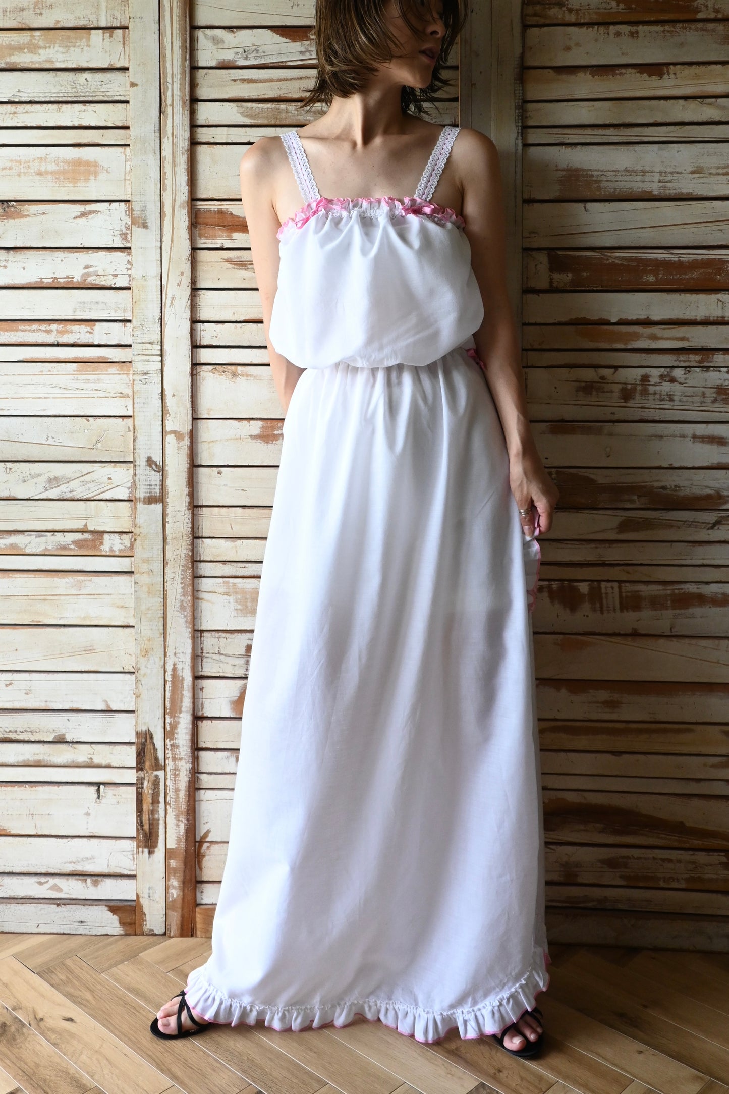 Cotton frill slit dress/WHITE