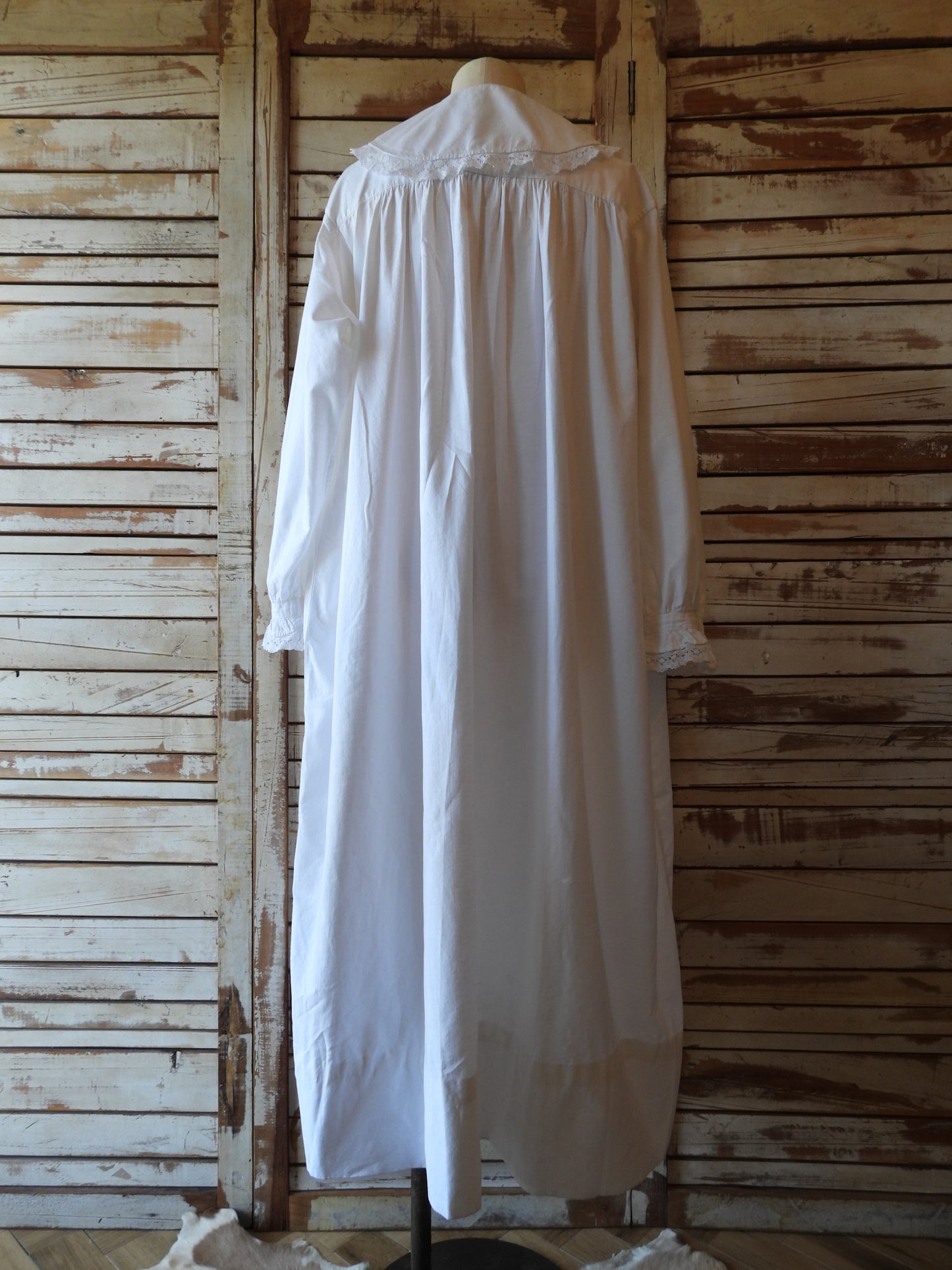 Victorian cotton night dress/WHITE