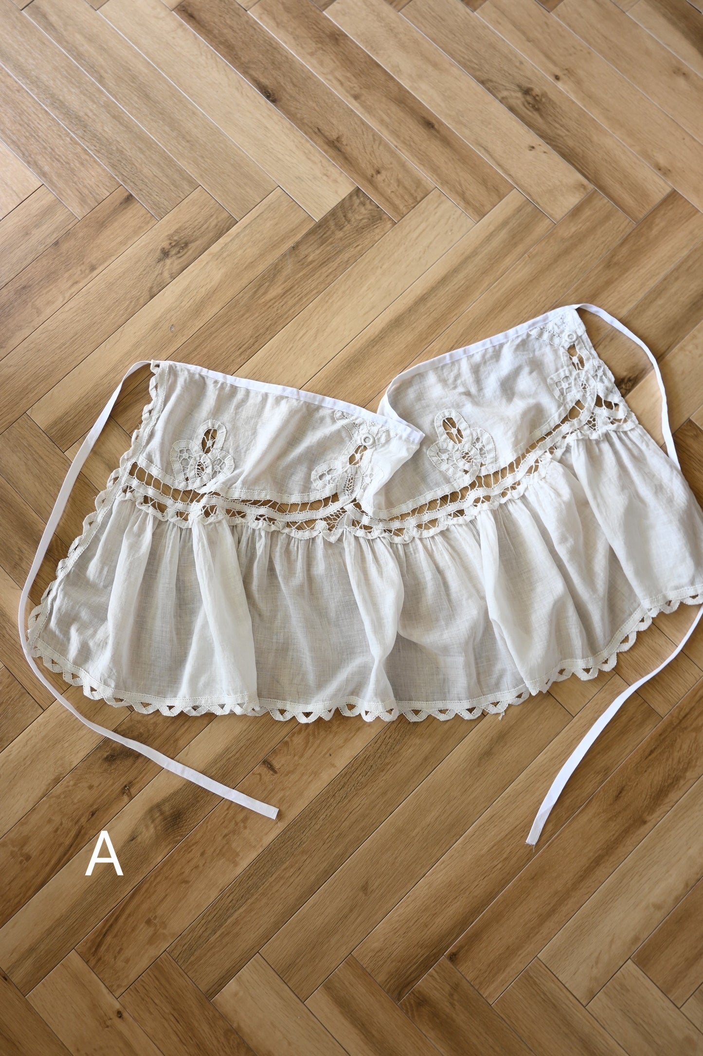 French antique lace wrap/PONMOSIR