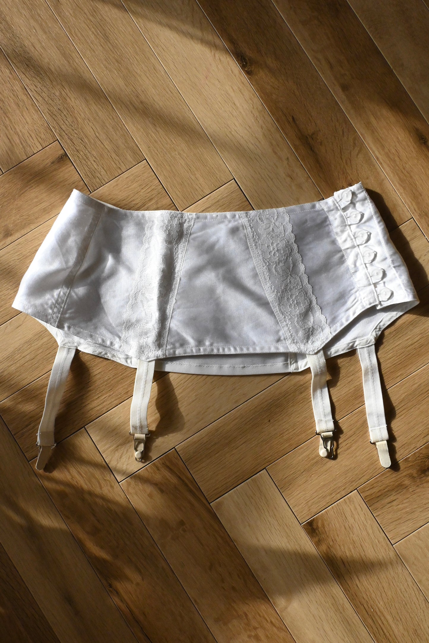Vintage garter belt/WHITE