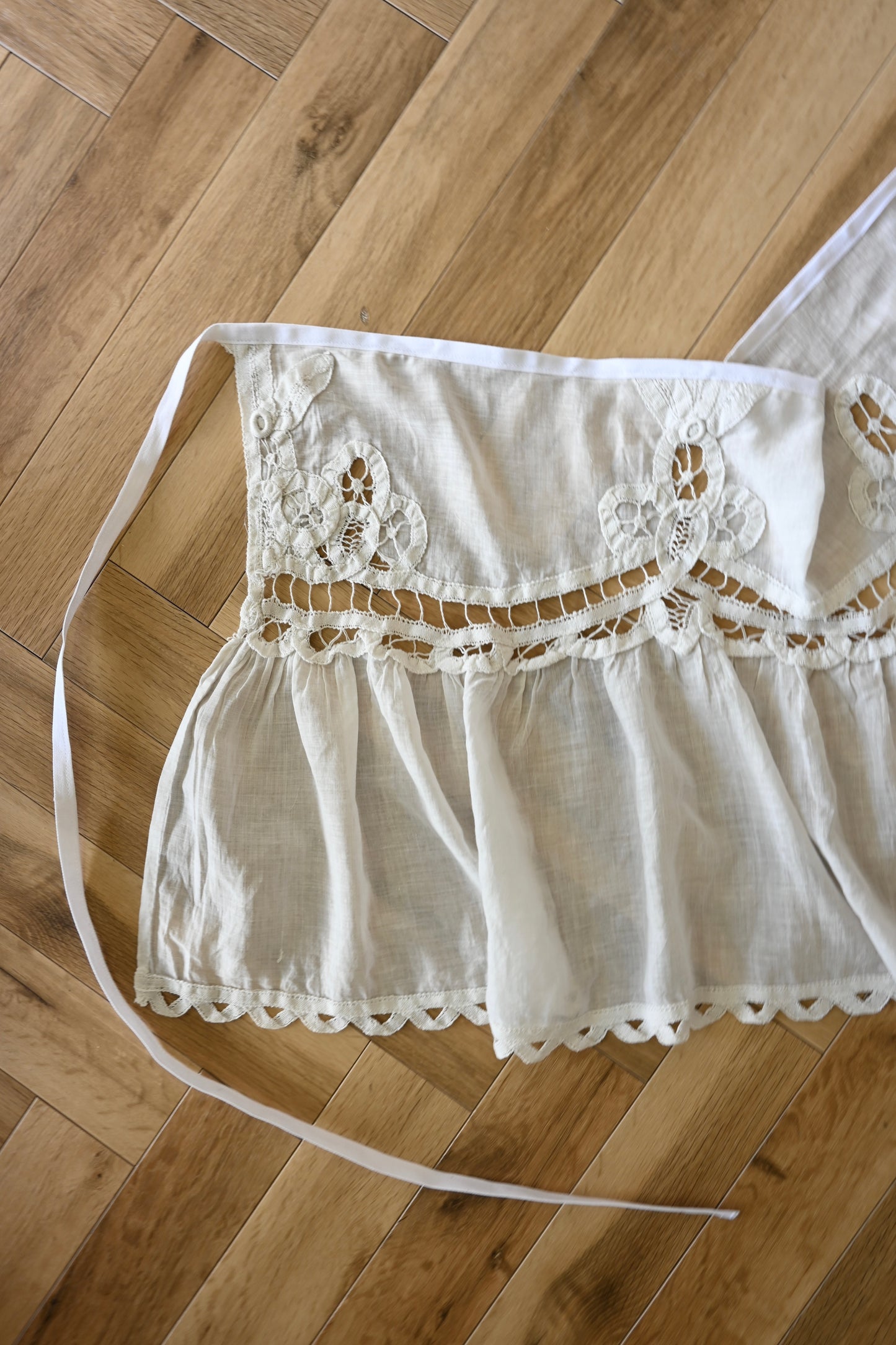 French antique lace wrap/PONMOSIR