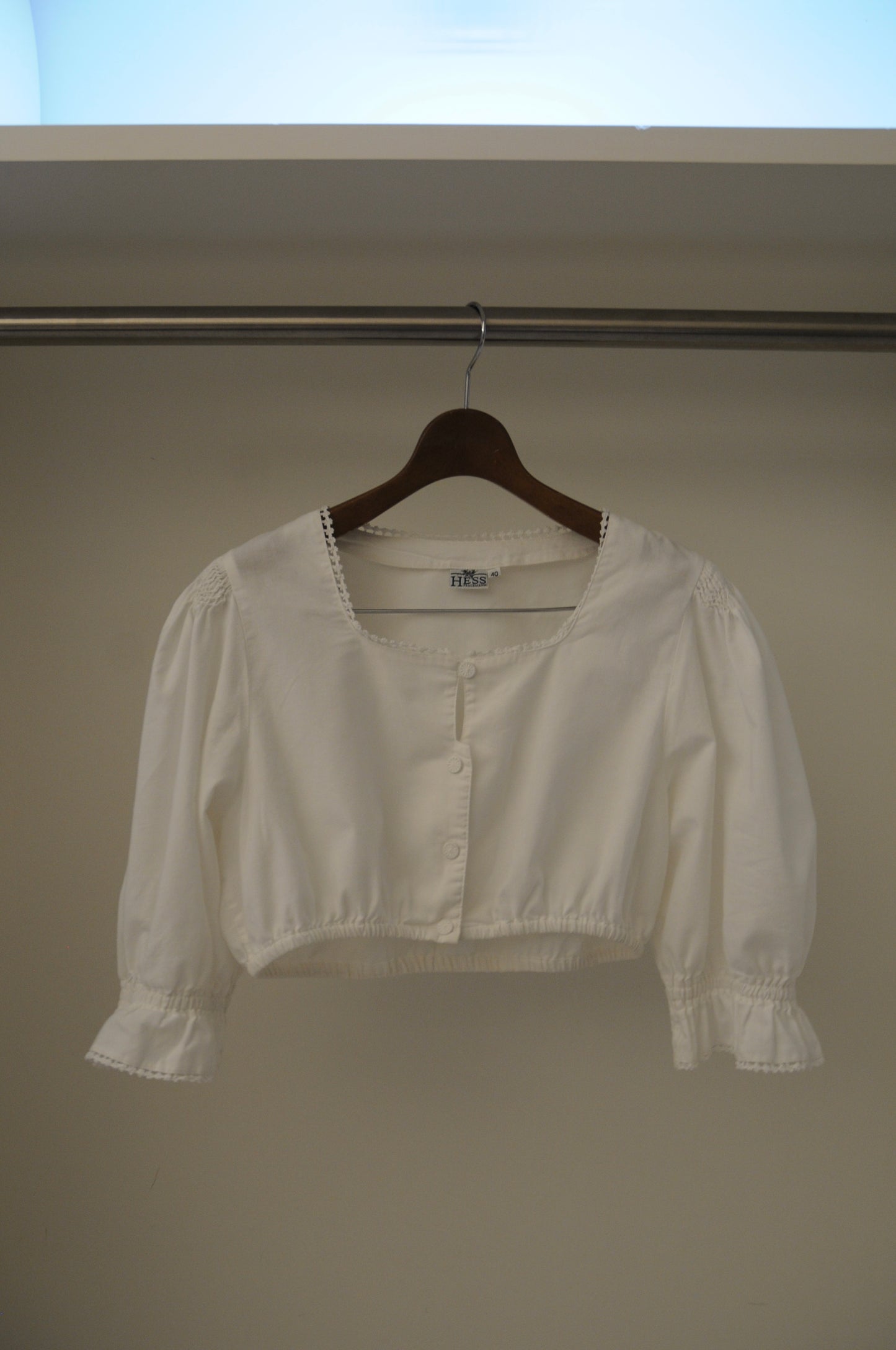 EURO Cropped cotton lace blouse/WHITE