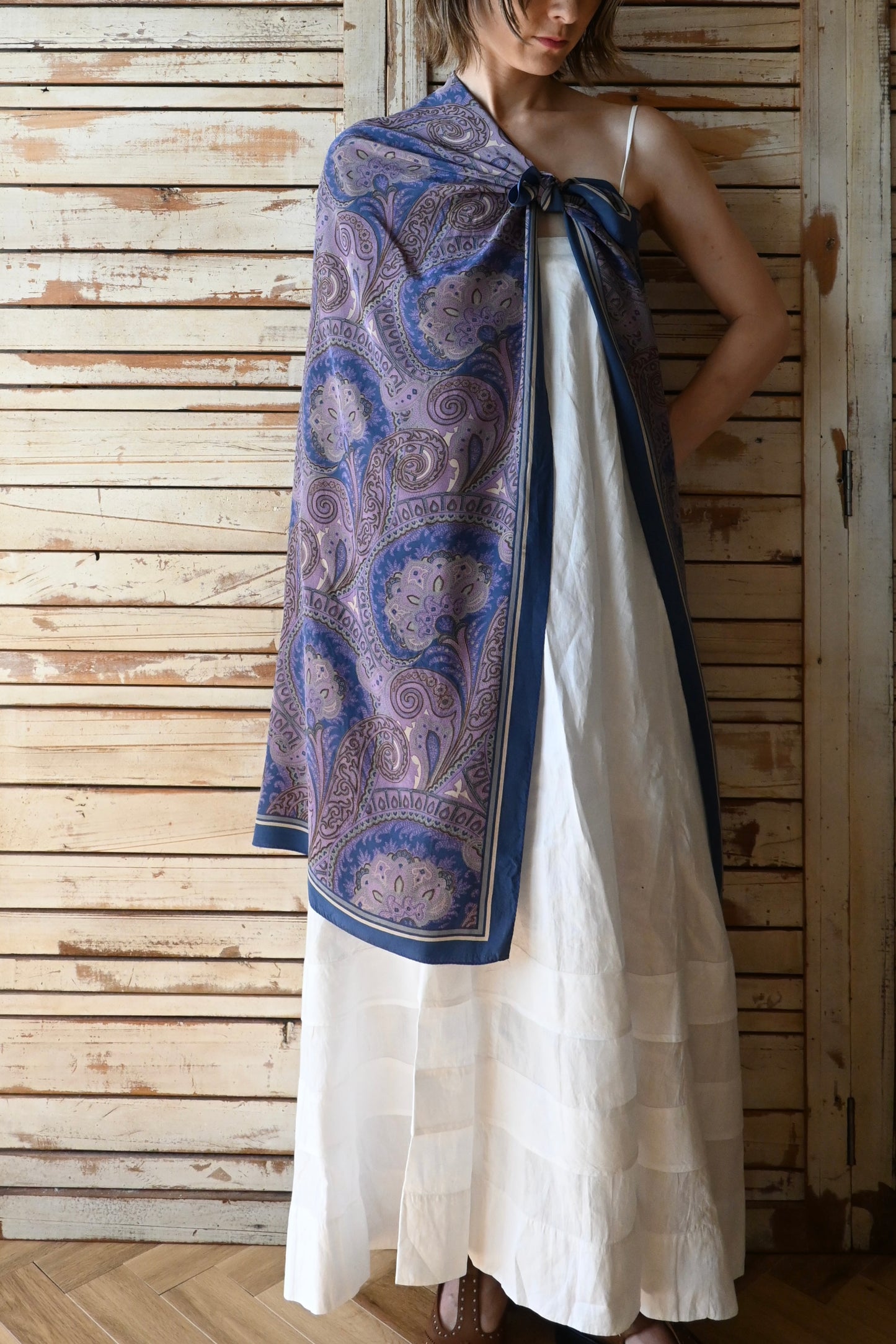 Vintage paisley scarf/BLUE