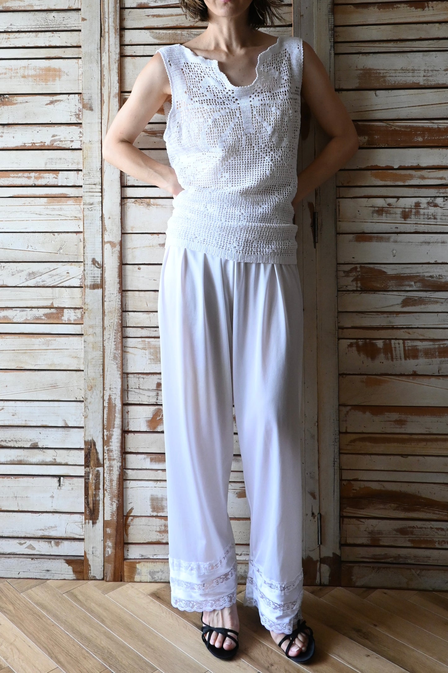 Crochet lace knit top/WHITE