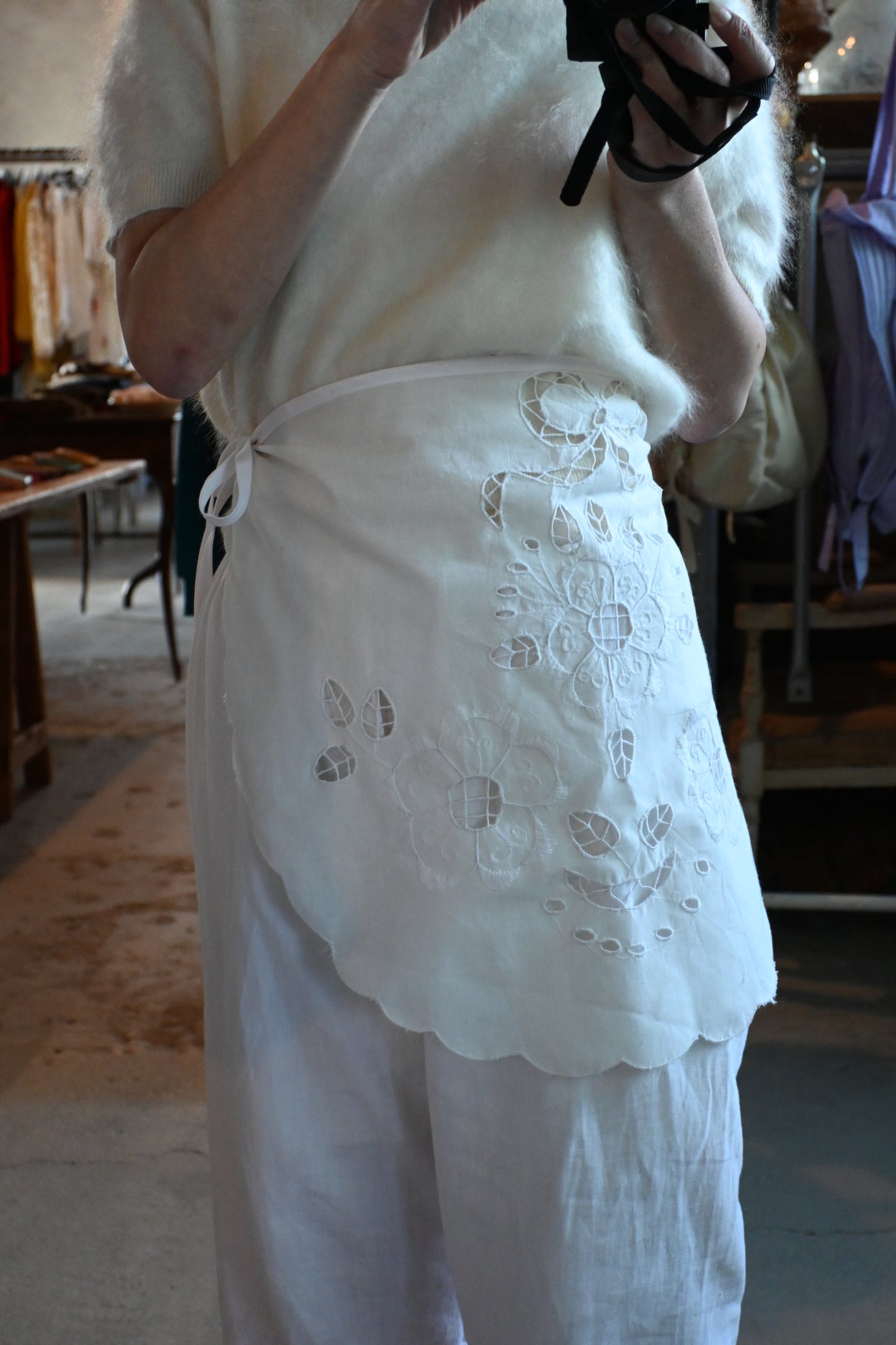 Cotton lace apron/PONMOSIR
