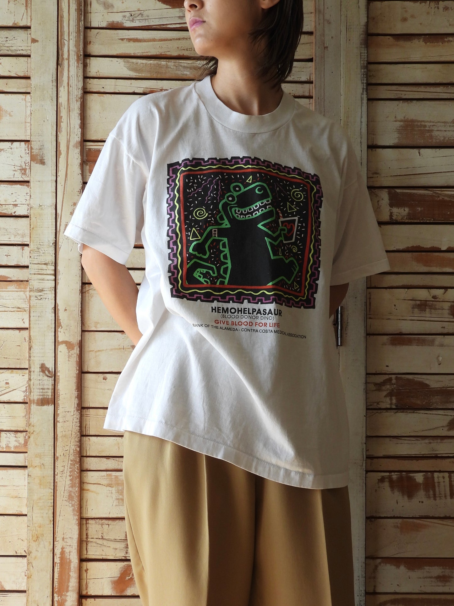 90's Tee/HOMOHELPASAUR