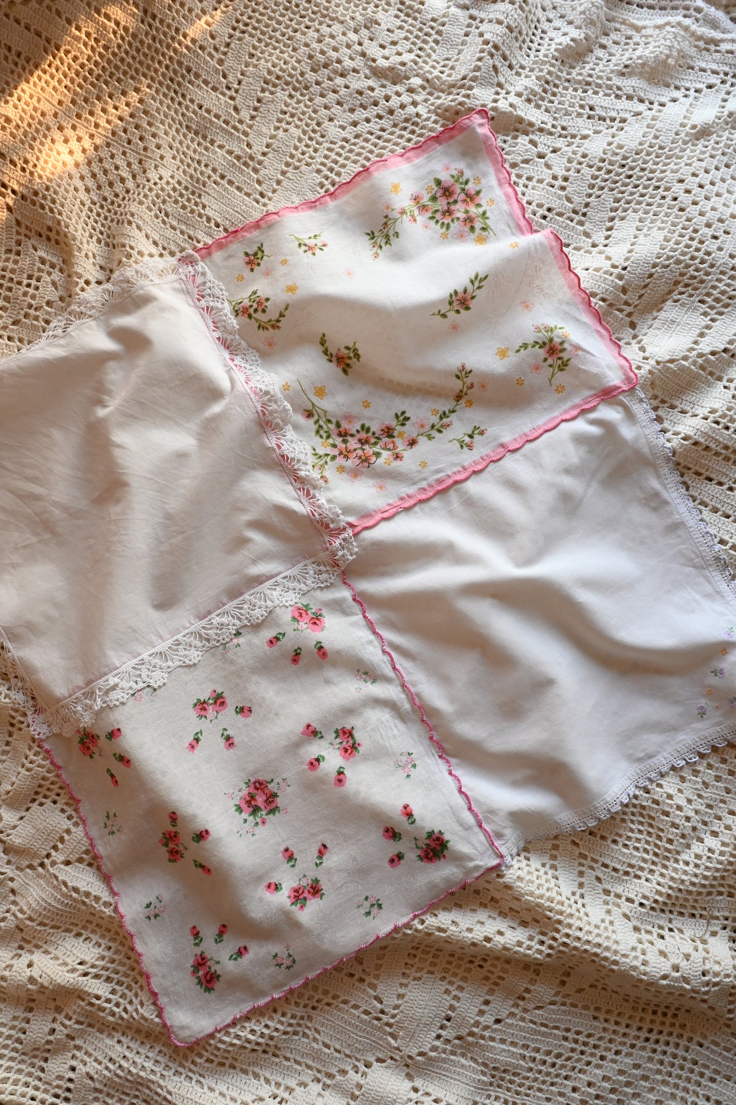 Flower lace handkerchief scarf/PONMOSIR