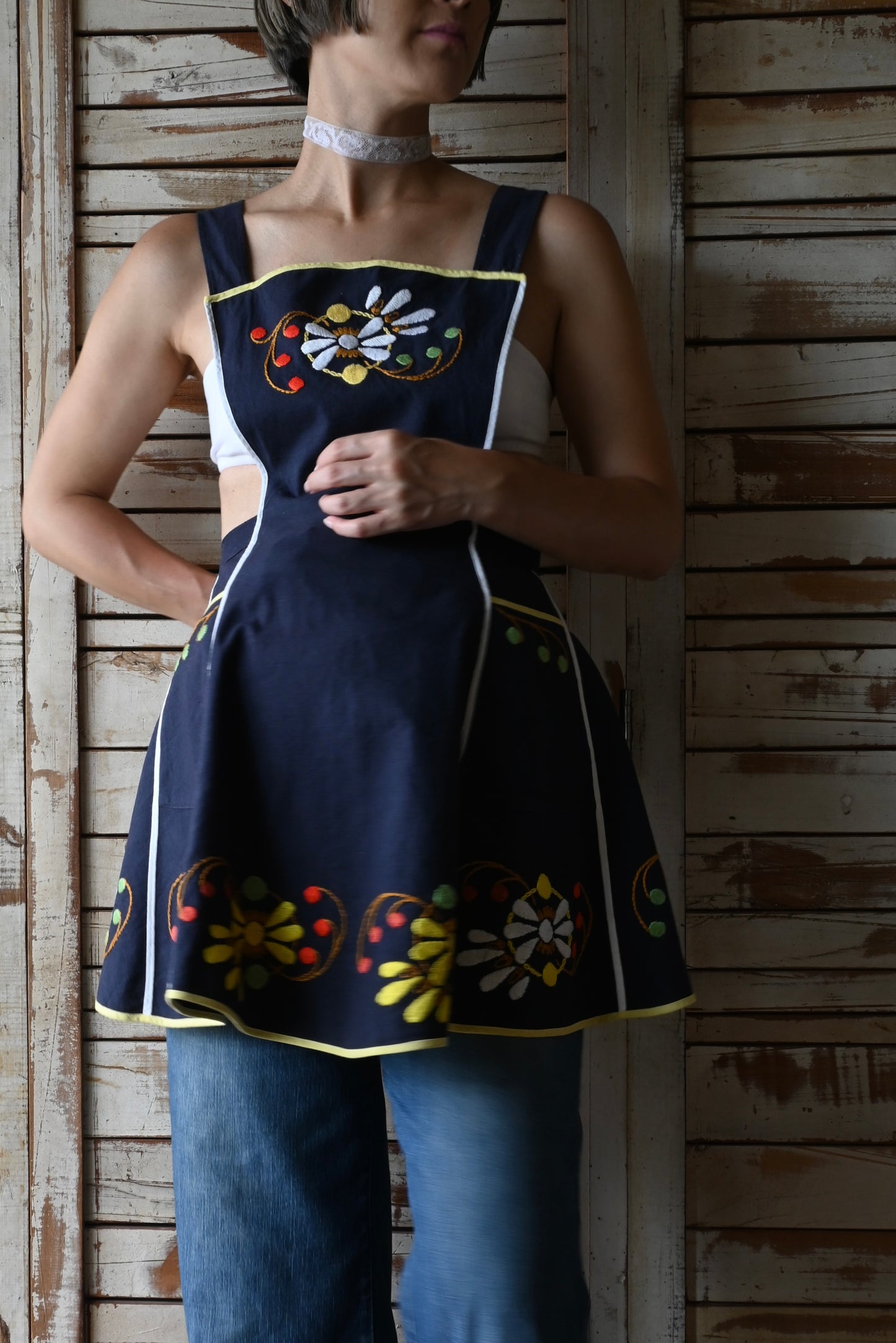 EURO Embroidery apron/NAVY