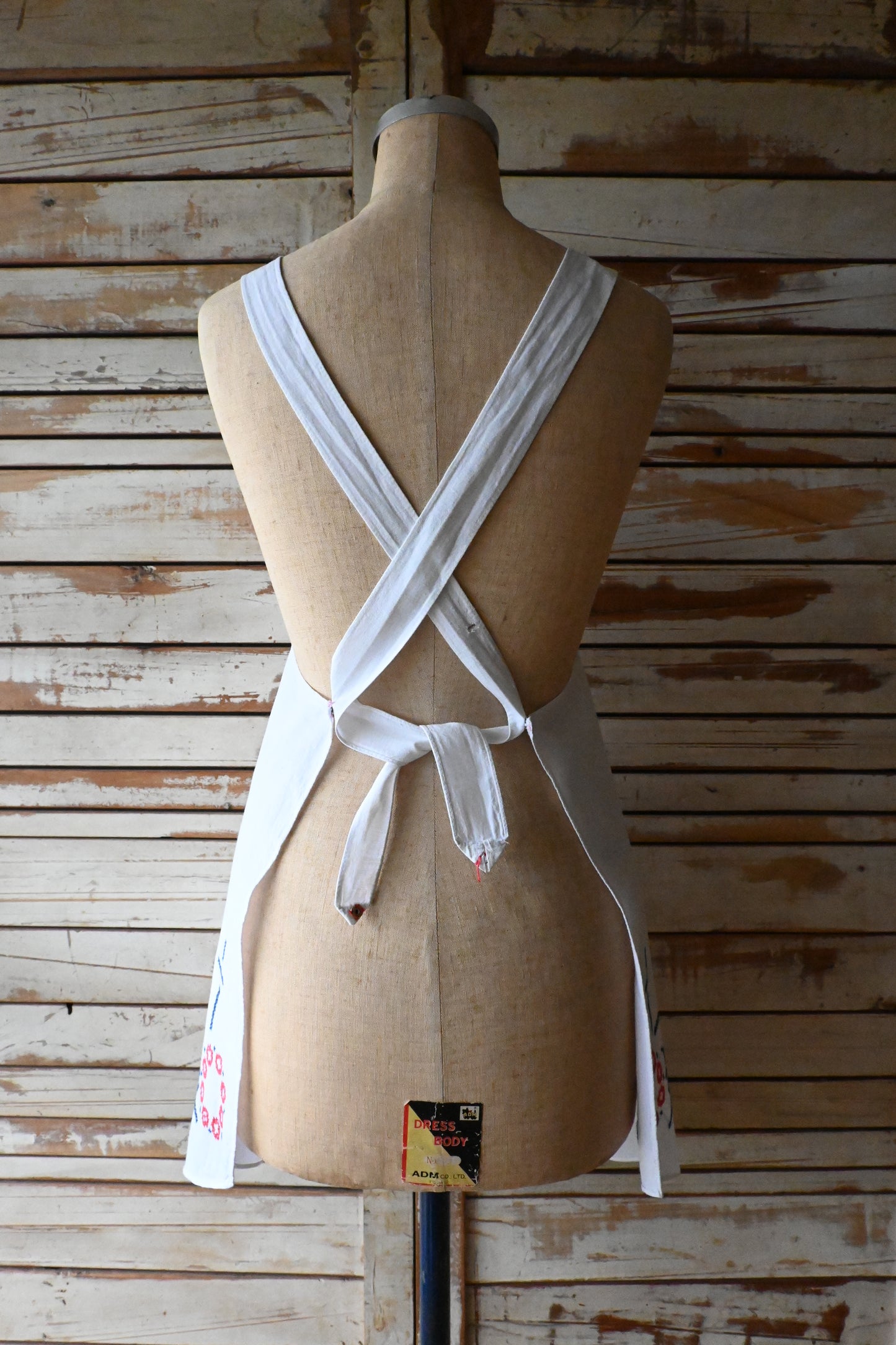 EURO Embroidery apron/NAVY×RED