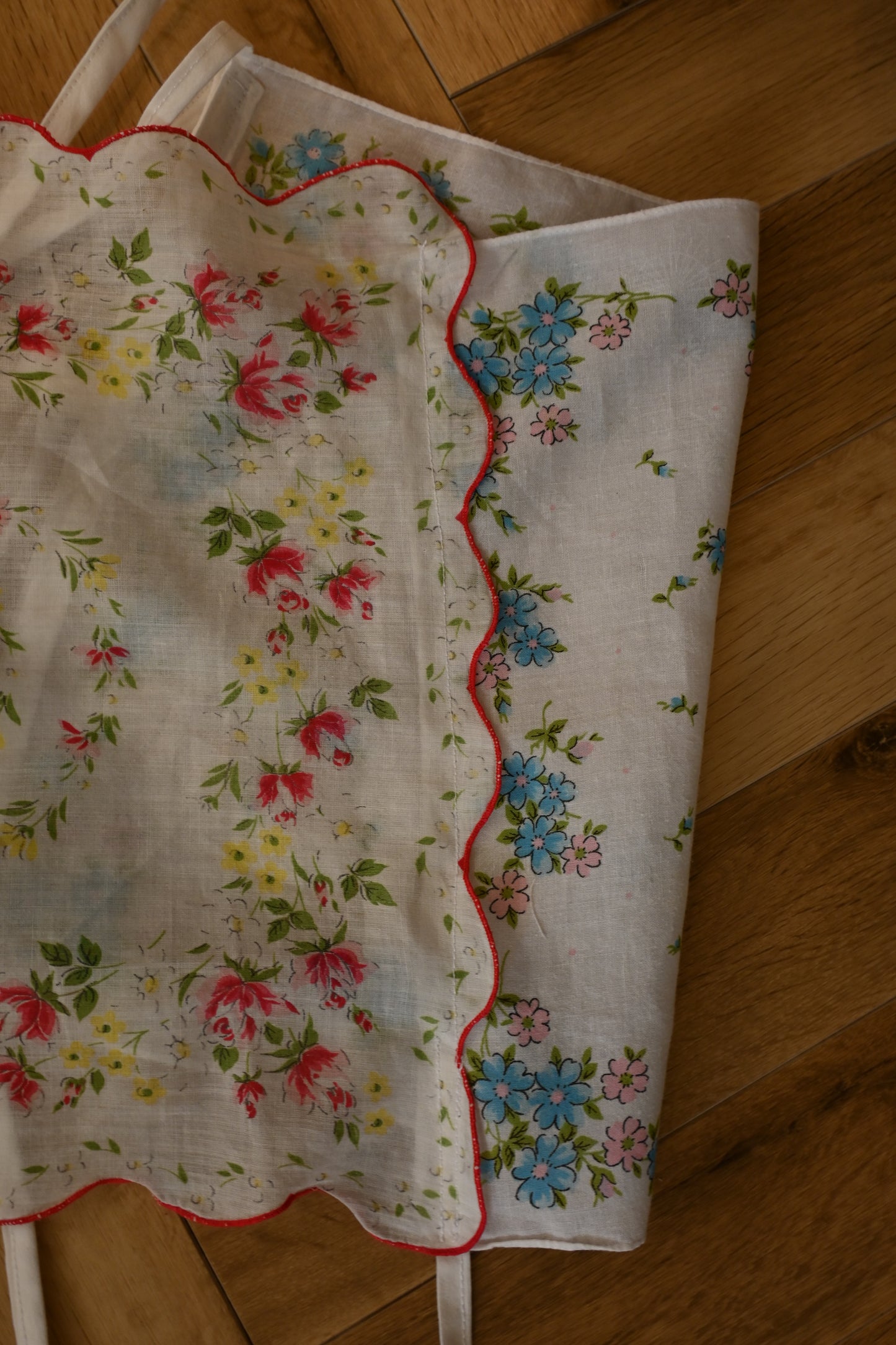 Flower handkerchief camisole/PONMOSIR
