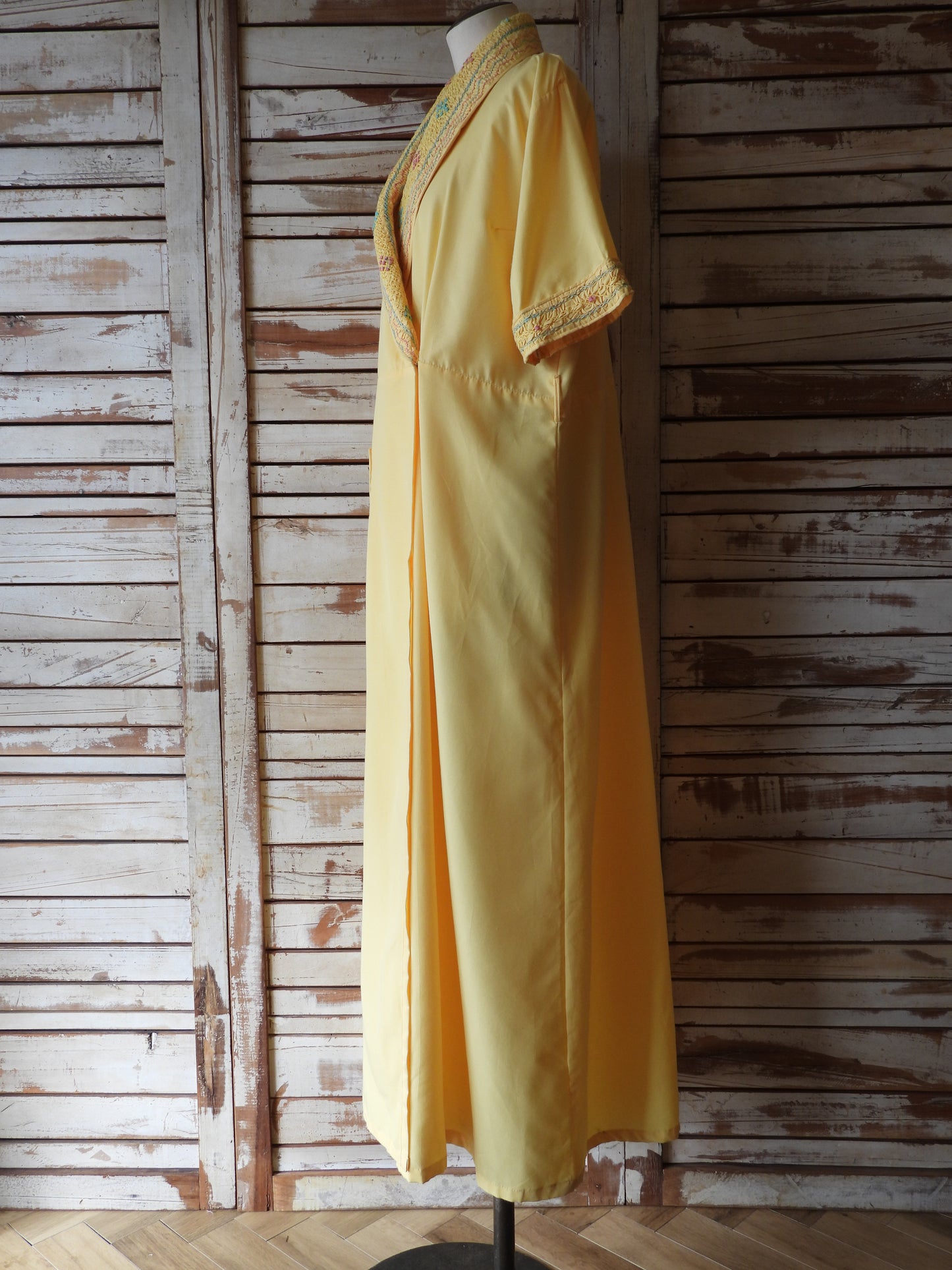 Smocking embroidered long gown dress/YELLOW