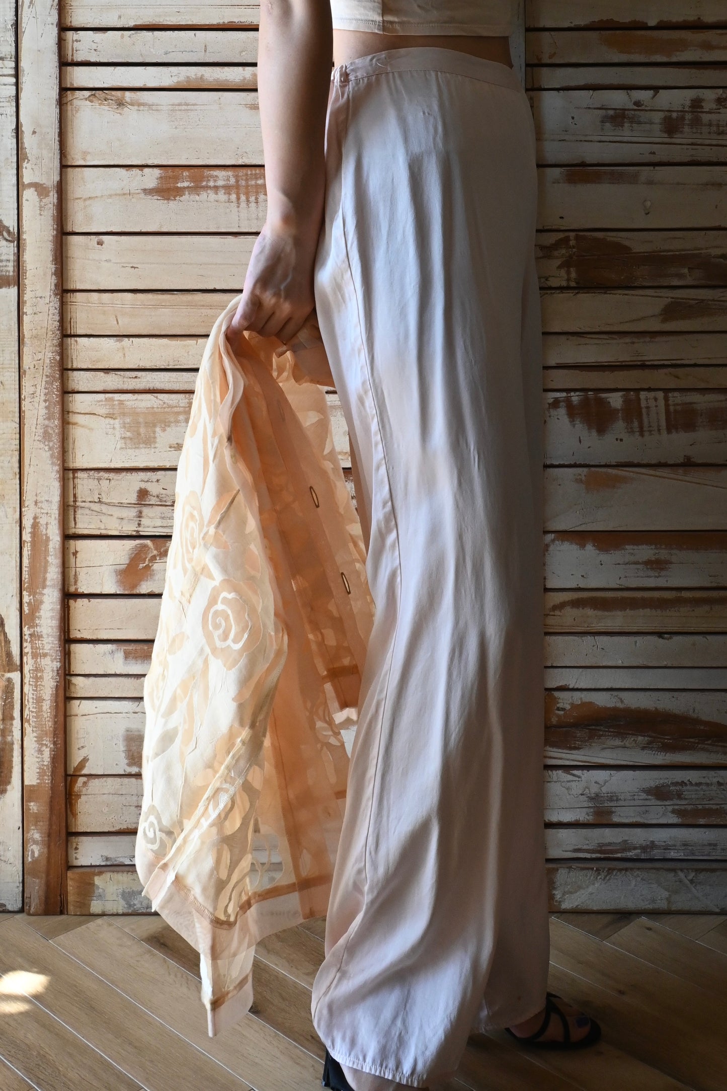 See through design blouse/BEIGE