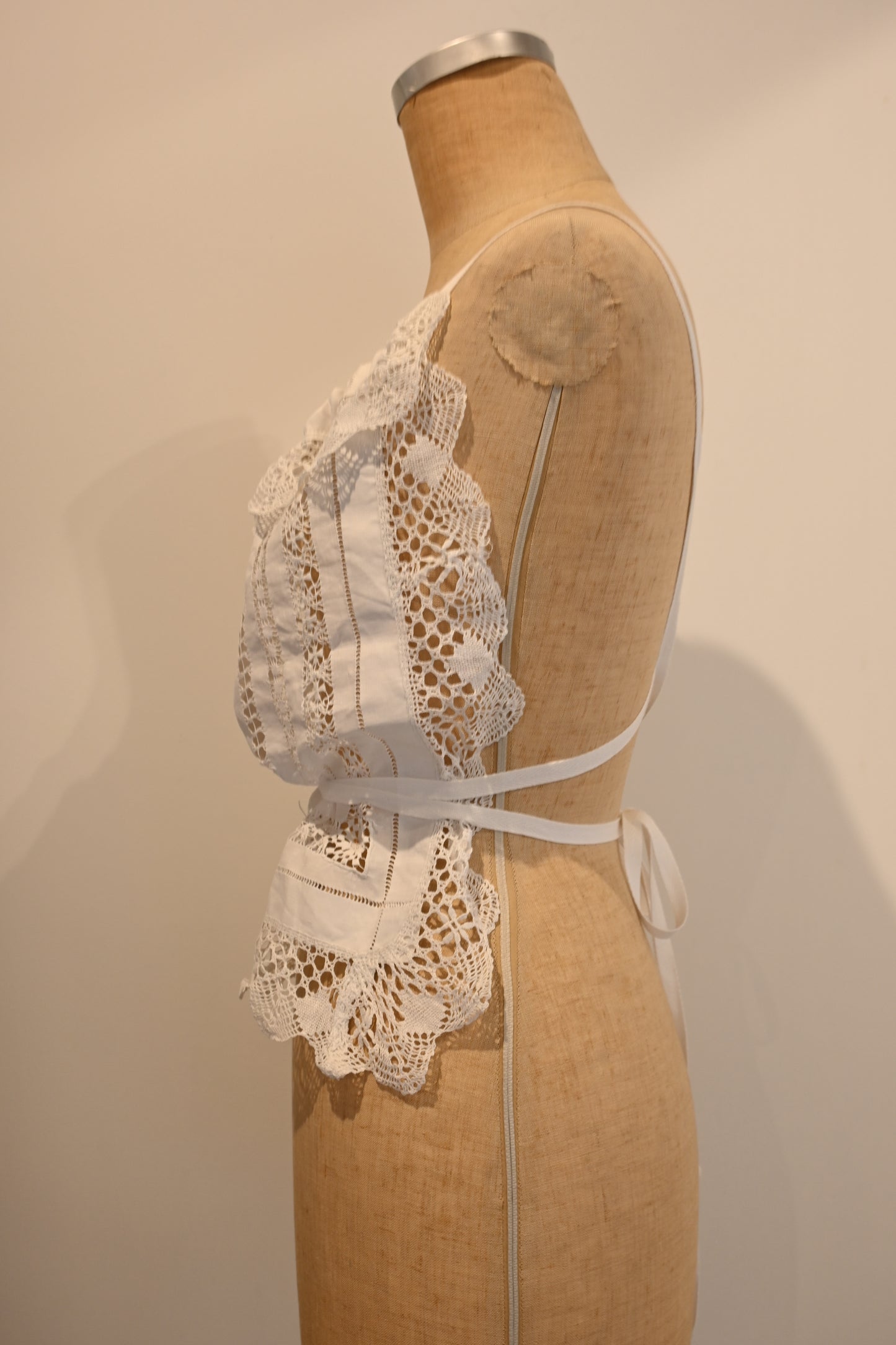 Cotton lace wrap/PONMOSIR