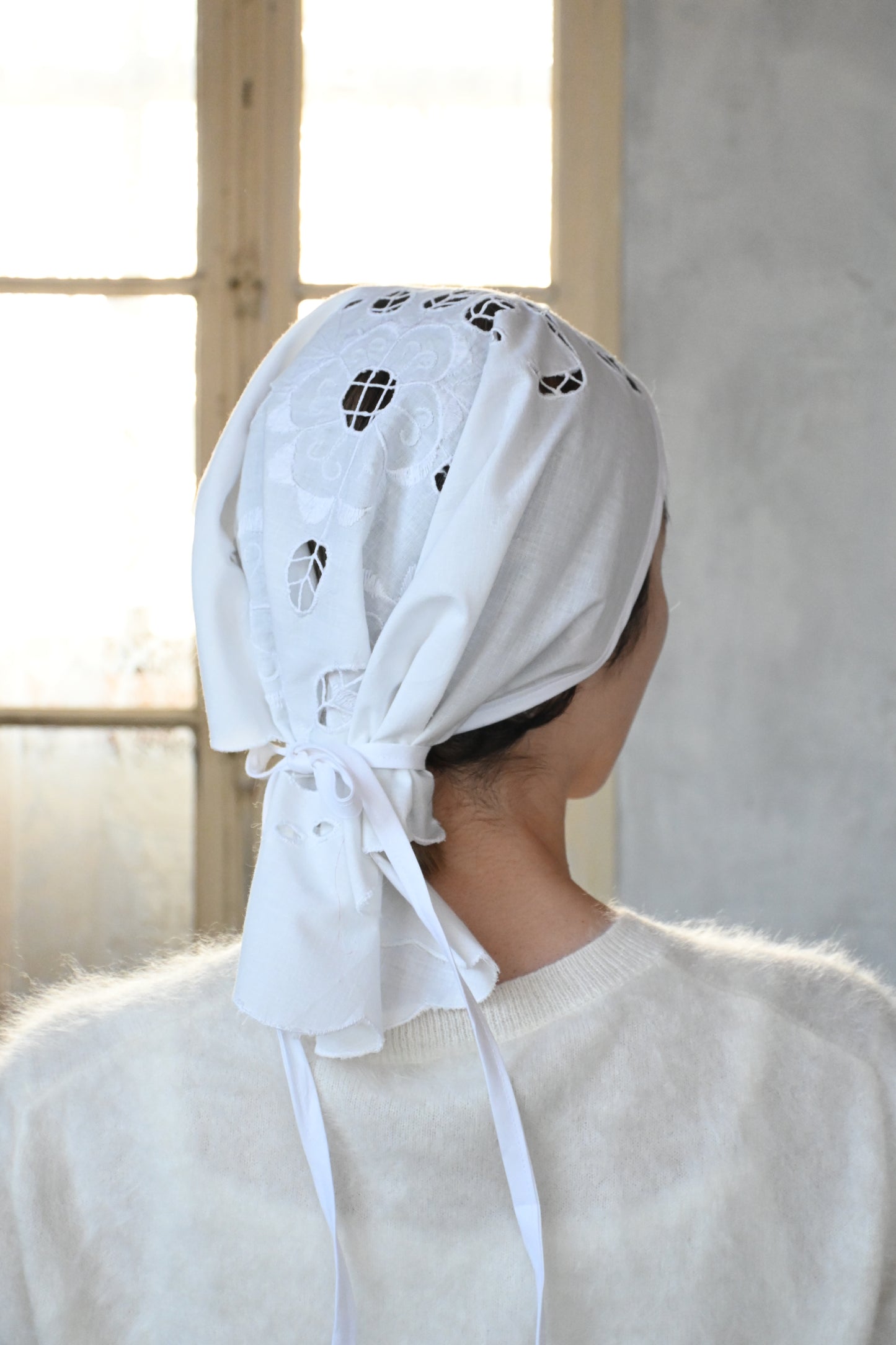 Cotton lace apron/PONMOSIR