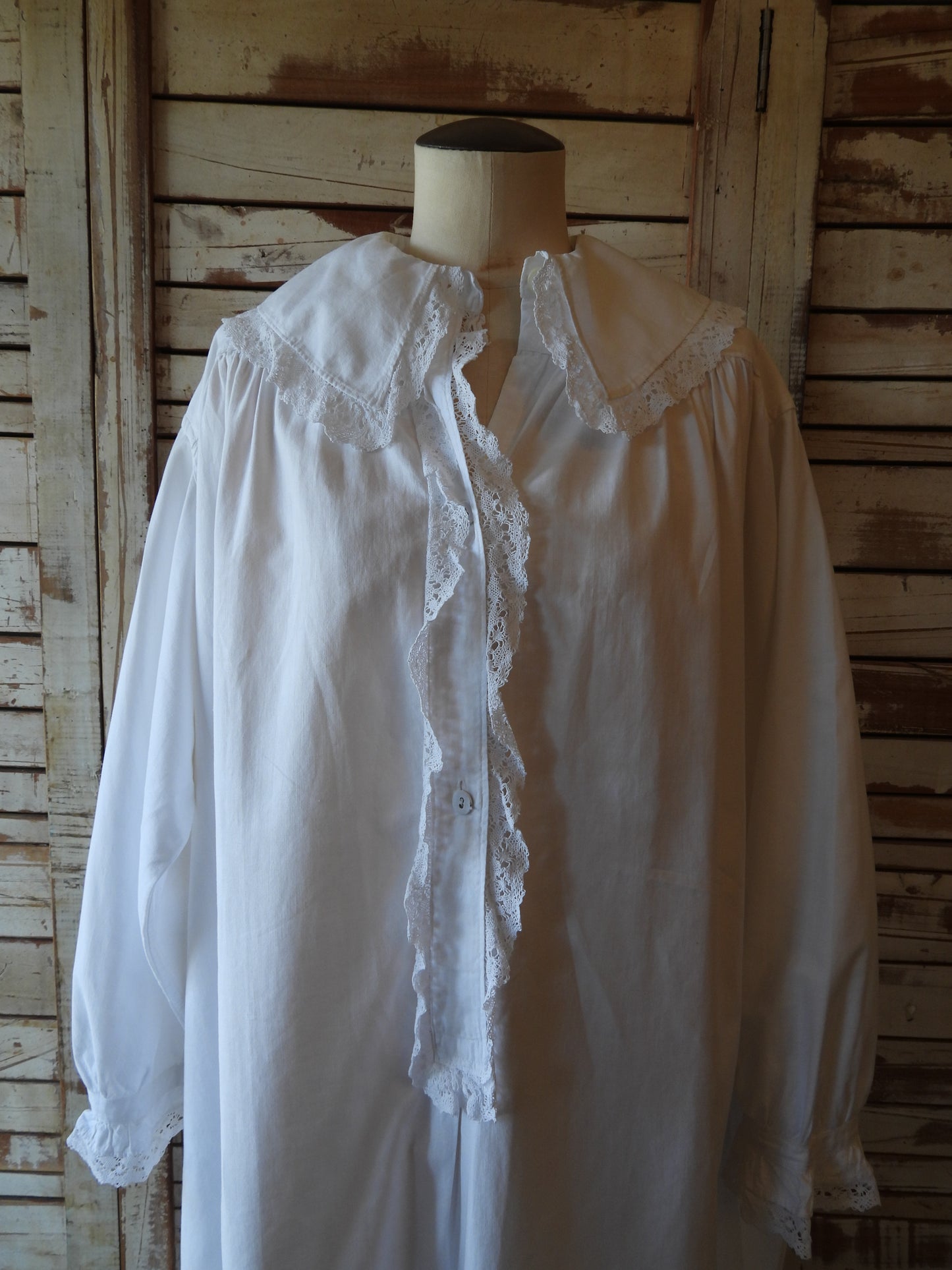 Victorian cotton night dress/WHITE