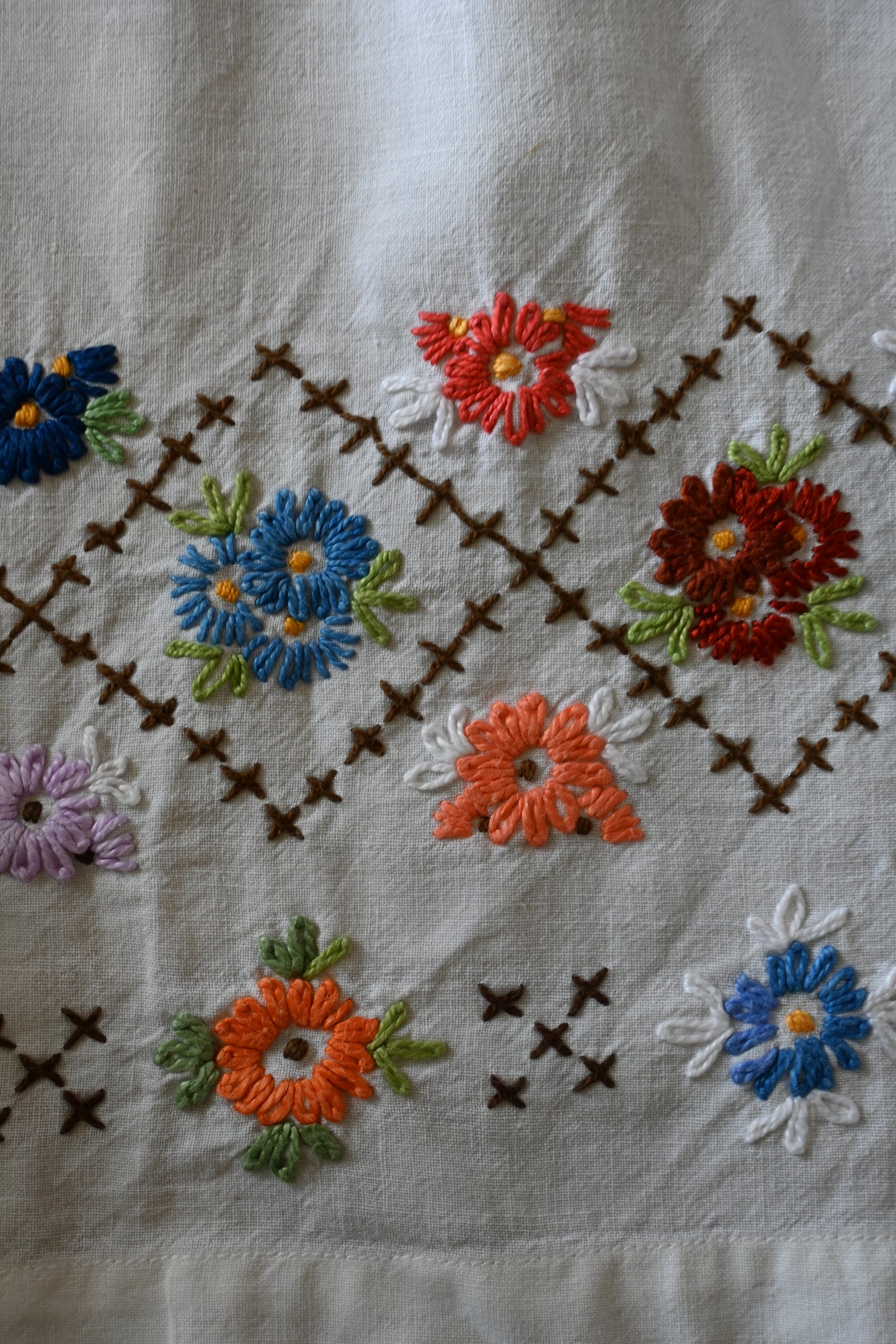 EURO Embroidery apron/MULTI