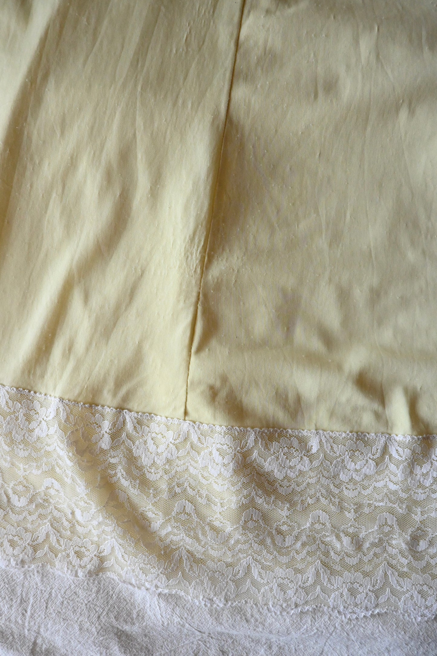 Lace slip dress/YELLOW